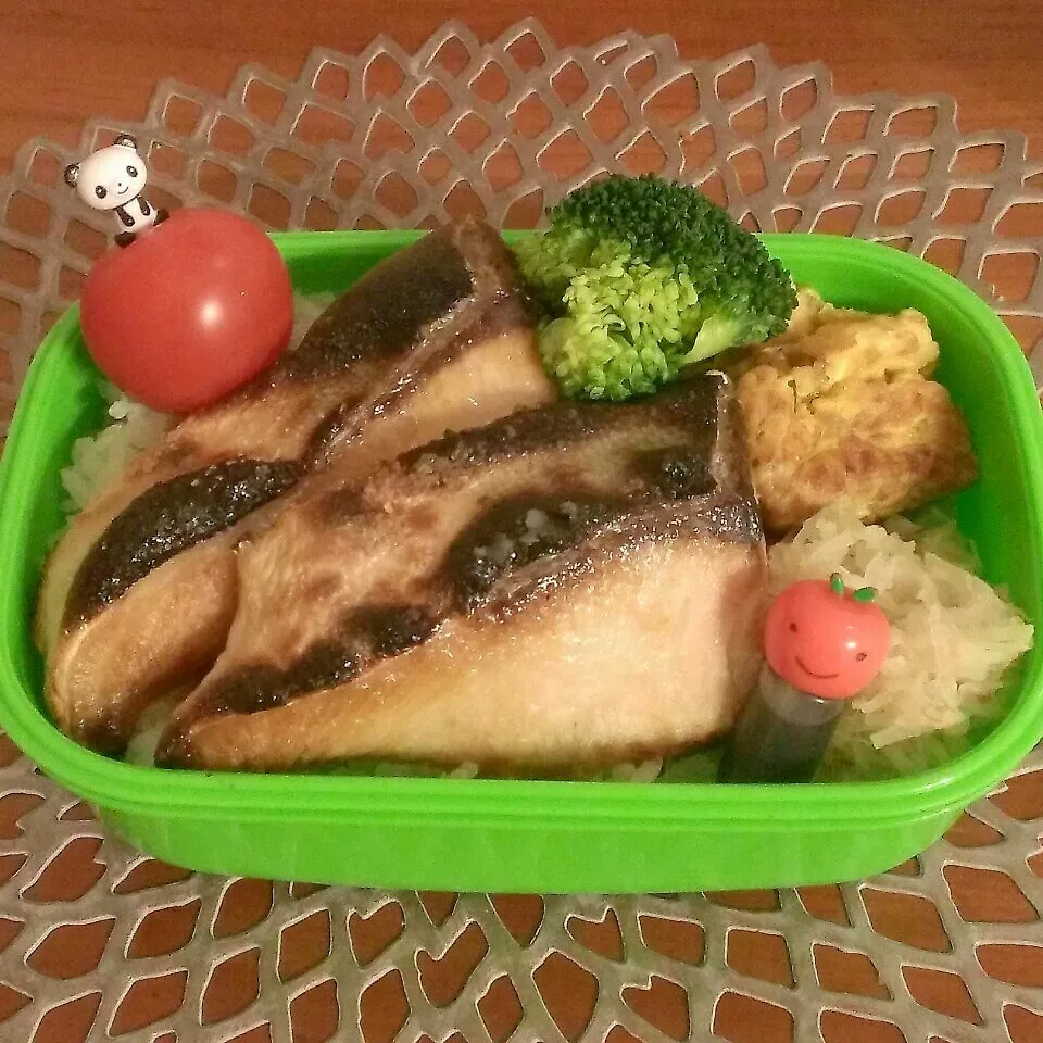 Snapdishの料理写真:☆お弁当:15Jan2016|momomotototokokokoさん