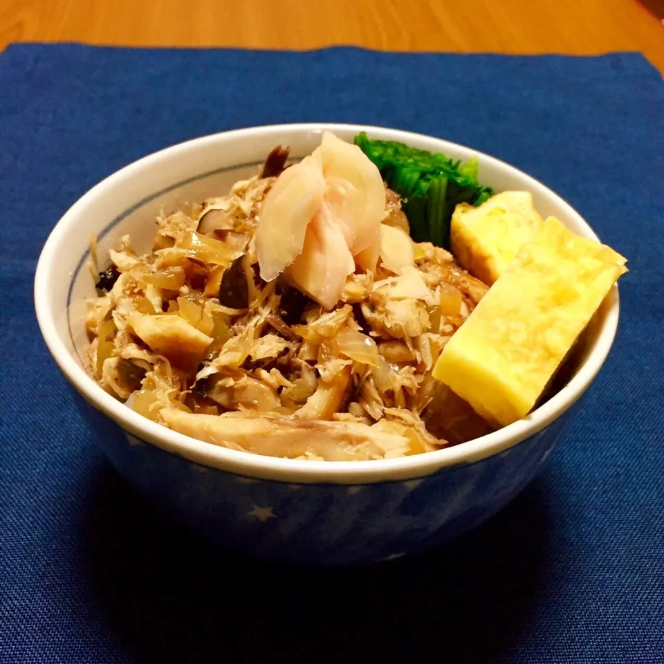 鯖のそぼろ丼|マミさんさん