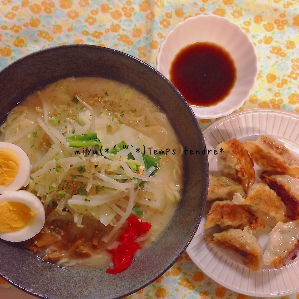 ラーメン＆餃子ごはん♡|miyuさん