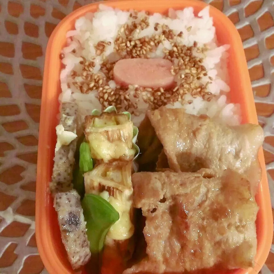 Snapdishの料理写真:☆お弁当:17Dec2015|momomotototokokokoさん