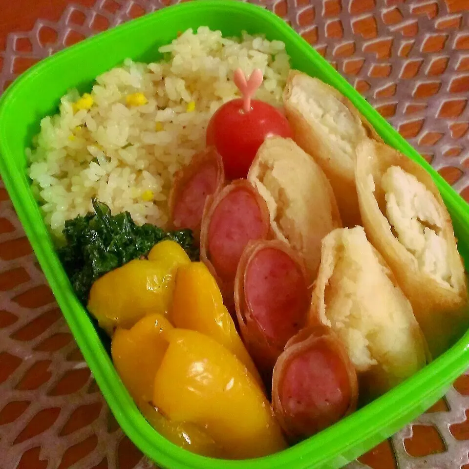 Snapdishの料理写真:☆お弁当:09Dec2015|momomotototokokokoさん