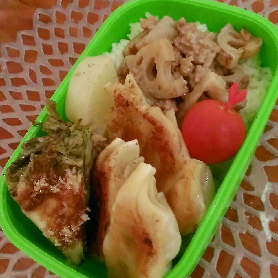 Snapdishの料理写真:☆お弁当:03Dec2015|momomotototokokokoさん