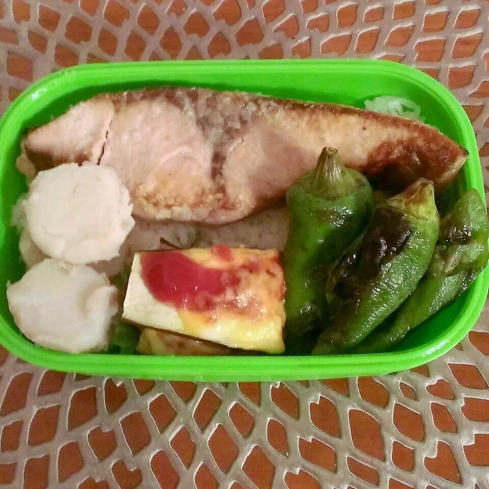 Snapdishの料理写真:☆お弁当:15Nov2015|momomotototokokokoさん