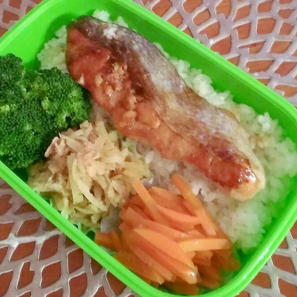 Snapdishの料理写真:☆お弁当:26Oct2015|momomotototokokokoさん