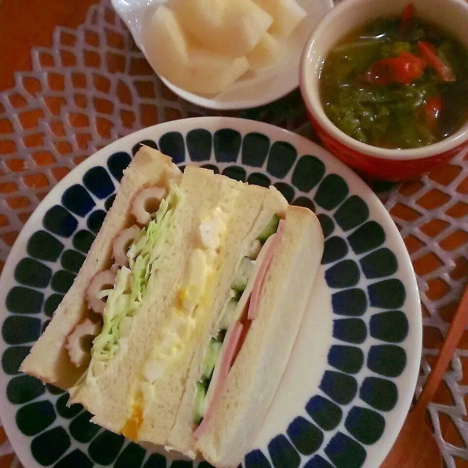 サンドイッチで朝ごはん♪|momomotototokokokoさん