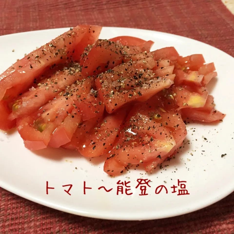 Snapdishの料理写真:トマト〜能登の塩|じぇじぇさん