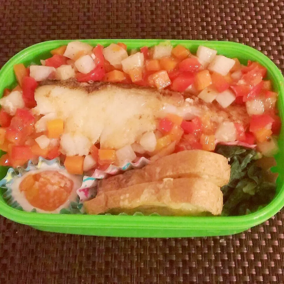 Snapdishの料理写真:☆お弁当:06Mar2015|momomotototokokokoさん