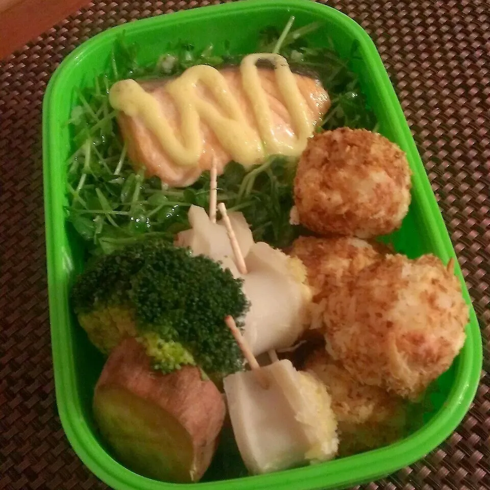 Snapdishの料理写真:☆お弁当:04Mar2015|momomotototokokokoさん