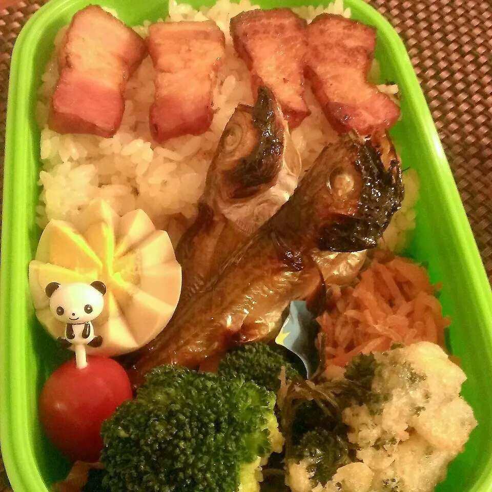 Snapdishの料理写真:☆お弁当:12Feb2015(新)|momomotototokokokoさん