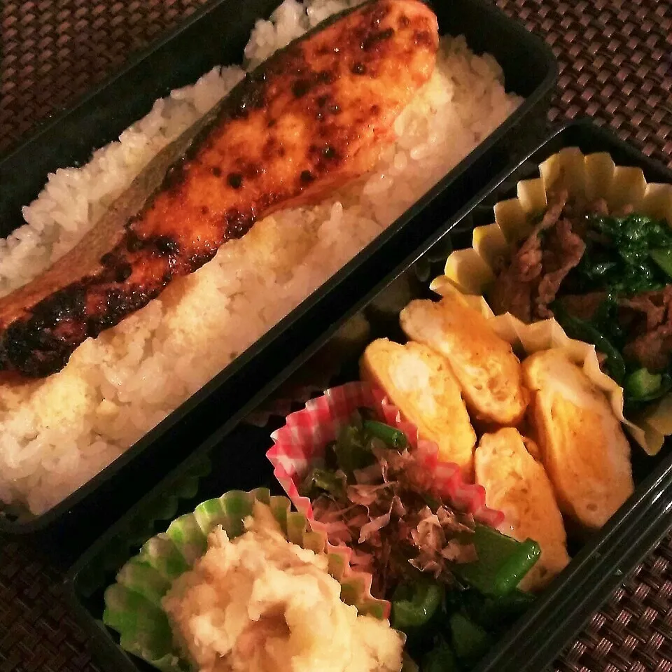 Snapdishの料理写真:☆お弁当:10Dec2014|momomotototokokokoさん