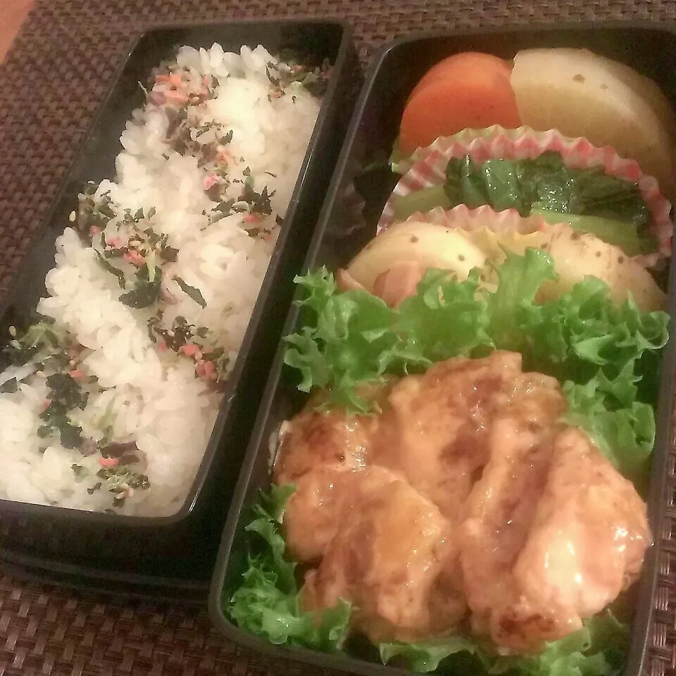 Snapdishの料理写真:☆お弁当:01Dec2014|momomotototokokokoさん