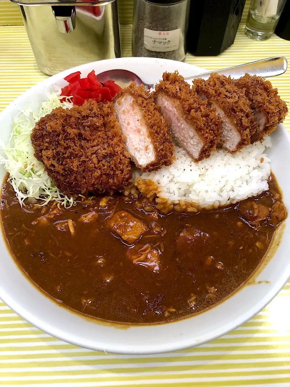 Snapdishの料理写真:ロースカツカレー|tadaroさん