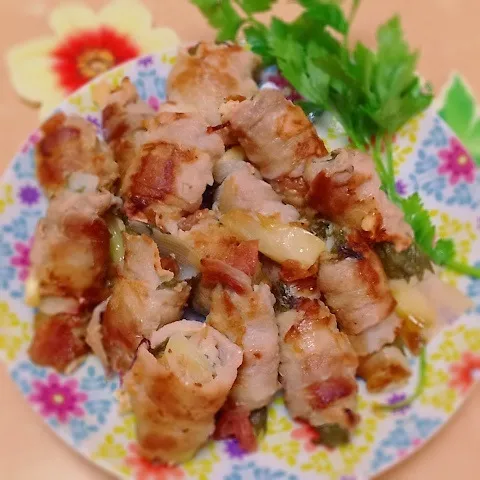 Snapdishの料理写真:娘ちゃんと肉巻き作りました( ^ω^ )|Harumiさん