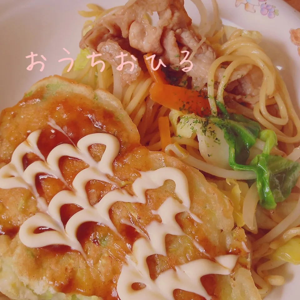 Snapdishの料理写真:焼きそば☆お好み焼き|harutomomamaさん