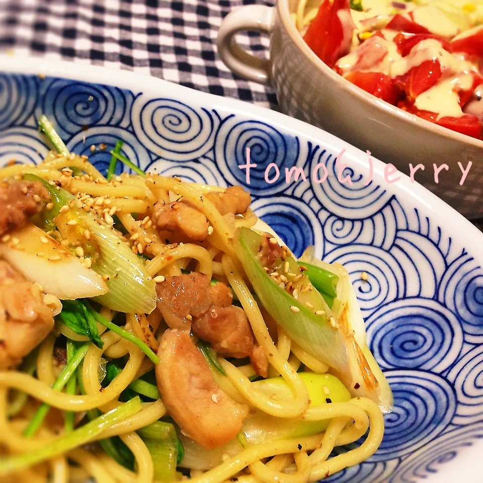 Snapdishの料理写真:ねぎ塩焼きそば|mugiさん