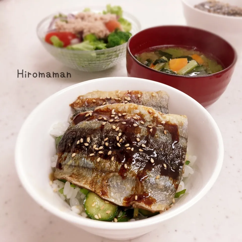 秋刀魚の蒲焼き丼♪|ひろママさん