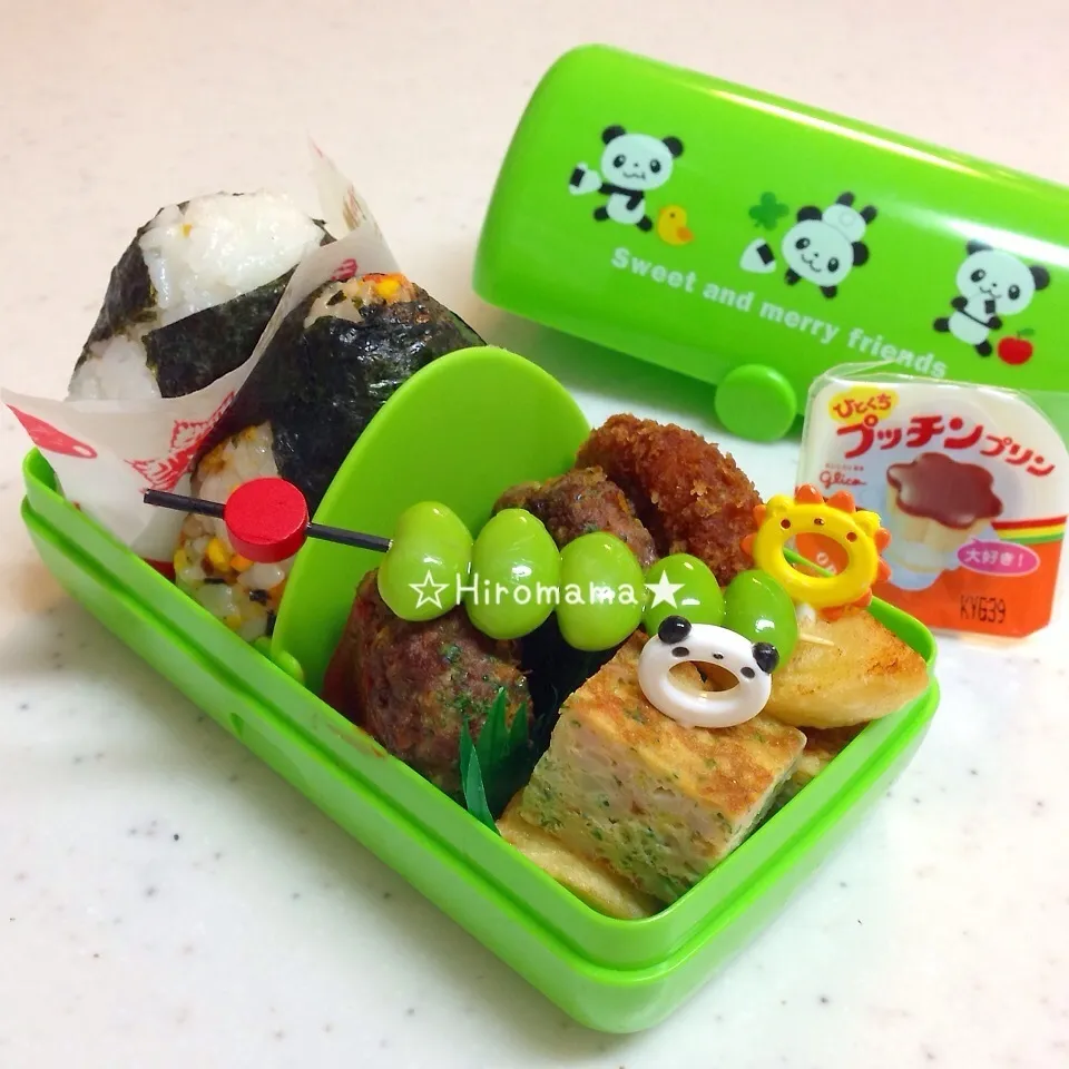 Snapdishの料理写真:おにぎり弁当( *˙︶˙*)و♪|ひろママさん