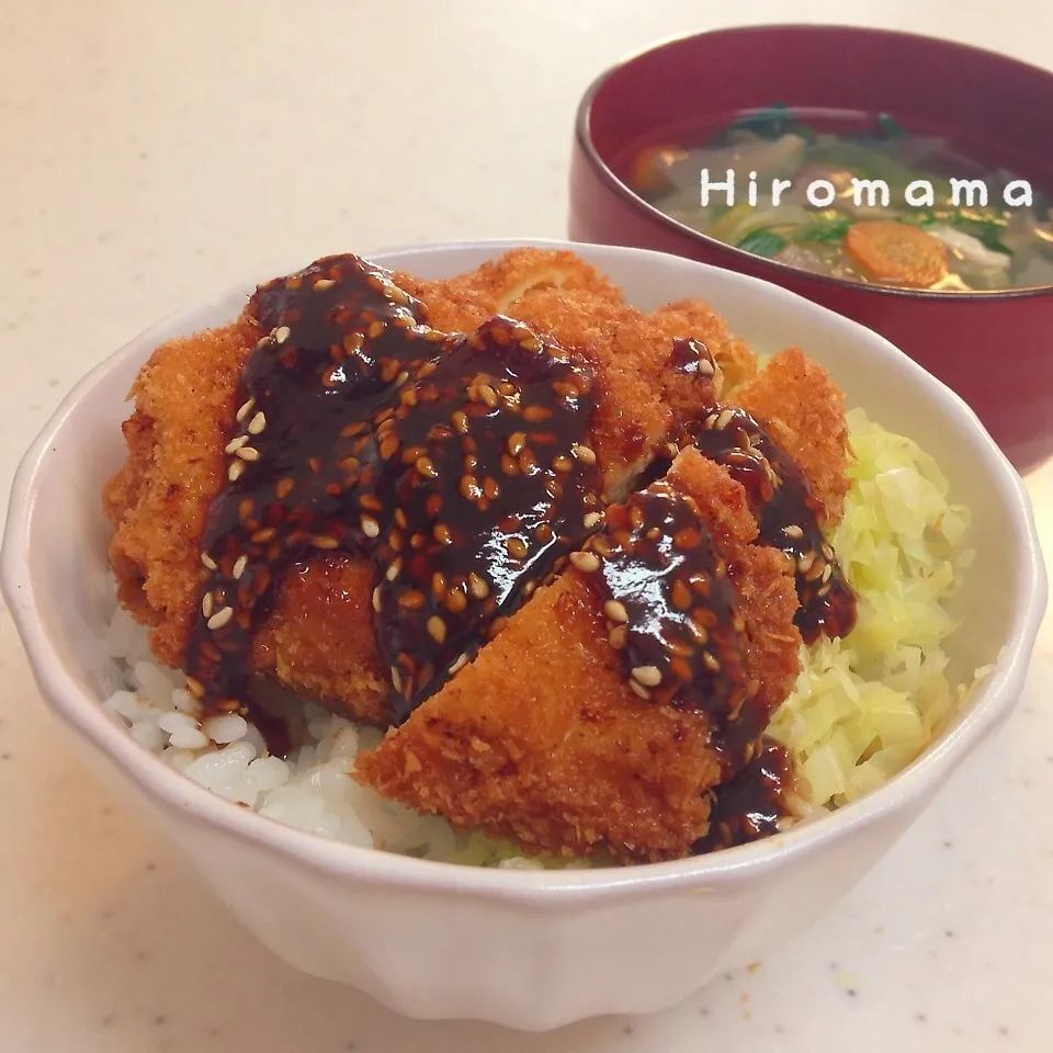 ゆーママさんの甘味噌ソースでチキンカツ丼♬|ひろママさん