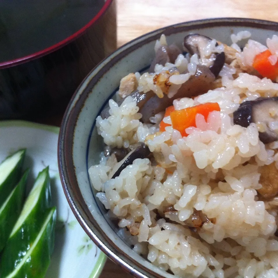 鳥と椎茸の炊き込みご飯、|せんちゃんさん