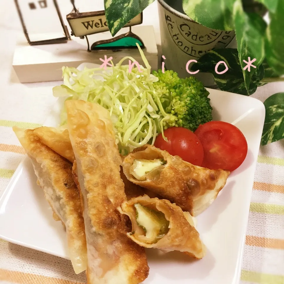 ＊おつまみに♪餃子の皮で揚げ焼しそチーズ＊|にこさん