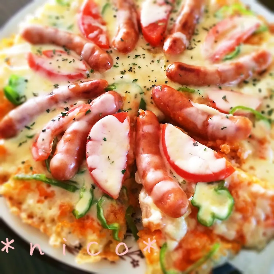 Snapdishの料理写真:☆フライパンdeごはんピザ☆|にこさん