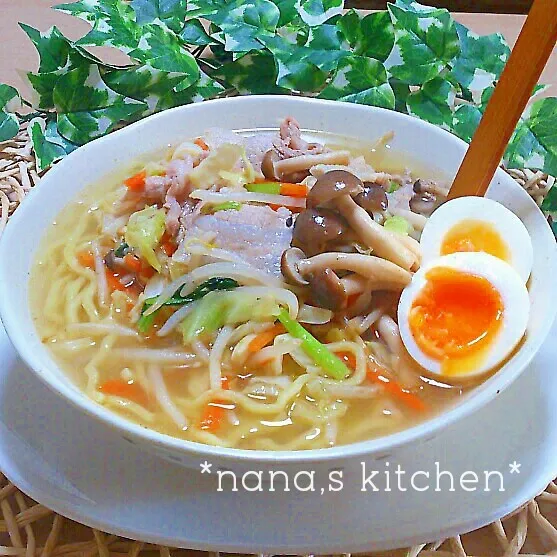 シンプル調味で満足♪美味しい♡野菜塩ラーメン♡*^^*|今井ななこさん