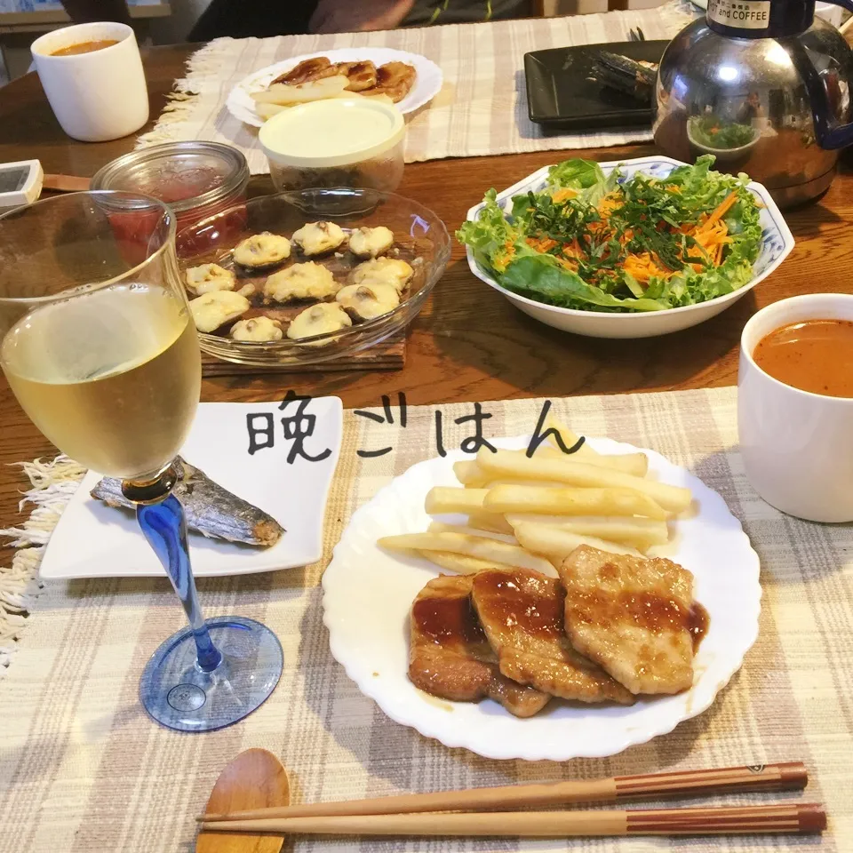 Snapdishの料理写真:豚モモ肉の生姜焼き、ポテト、椎茸明太マヨチー焼き、サラダ|yakinasuさん