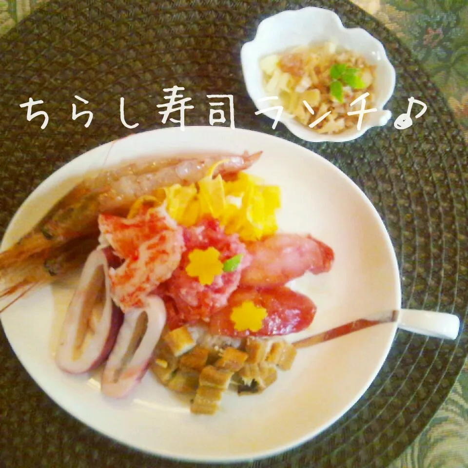 Snapdishの料理写真:ちらし寿司ランチ♪|henryさん