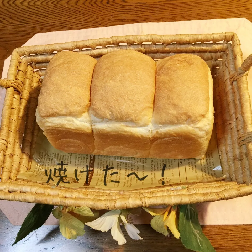 Snapdishの料理写真:ソフト食パン|yakinasuさん