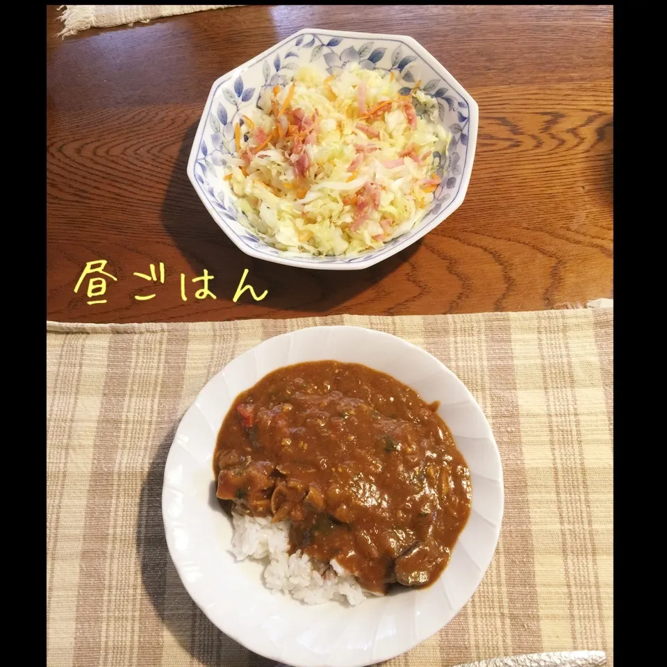 Snapdishの料理写真:カレーライス、コールスロー|yakinasuさん