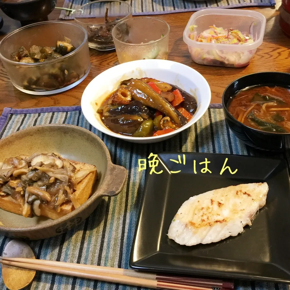 カジキ塩麹焼き、茄子パプリカ竹輪甘酢煮、厚揚げキノコバタ醤油|yakinasuさん