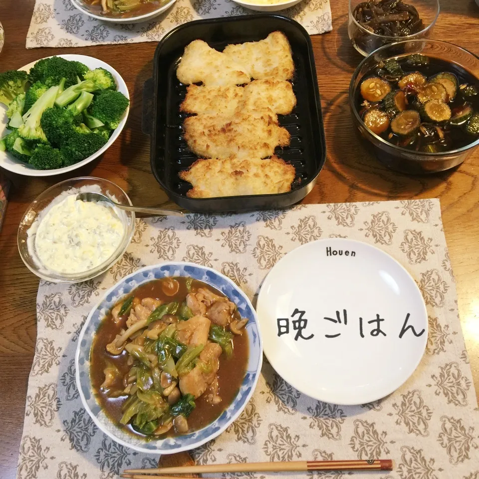 白身魚フライ、鶏モモとキャベツ味噌煮、、ブロッコリー、|yakinasuさん