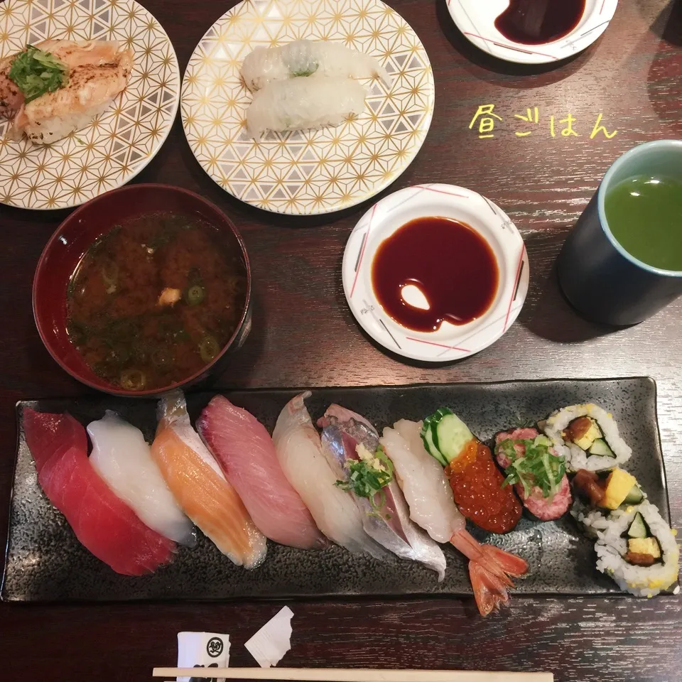 Snapdishの料理写真:寿司ランチ|yakinasuさん