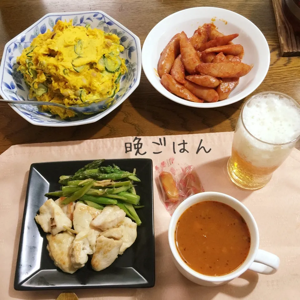 Snapdishの料理写真:鶏胸肉アスパラ炒め、南瓜サラダ、ウインナ、ミネストローネ|yakinasuさん