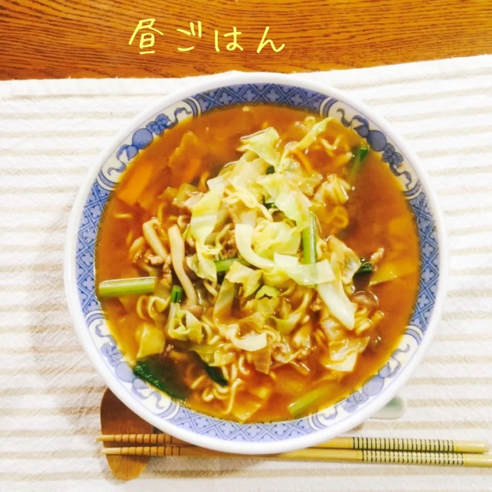 野菜たっぷり台湾ラーメン|yakinasuさん