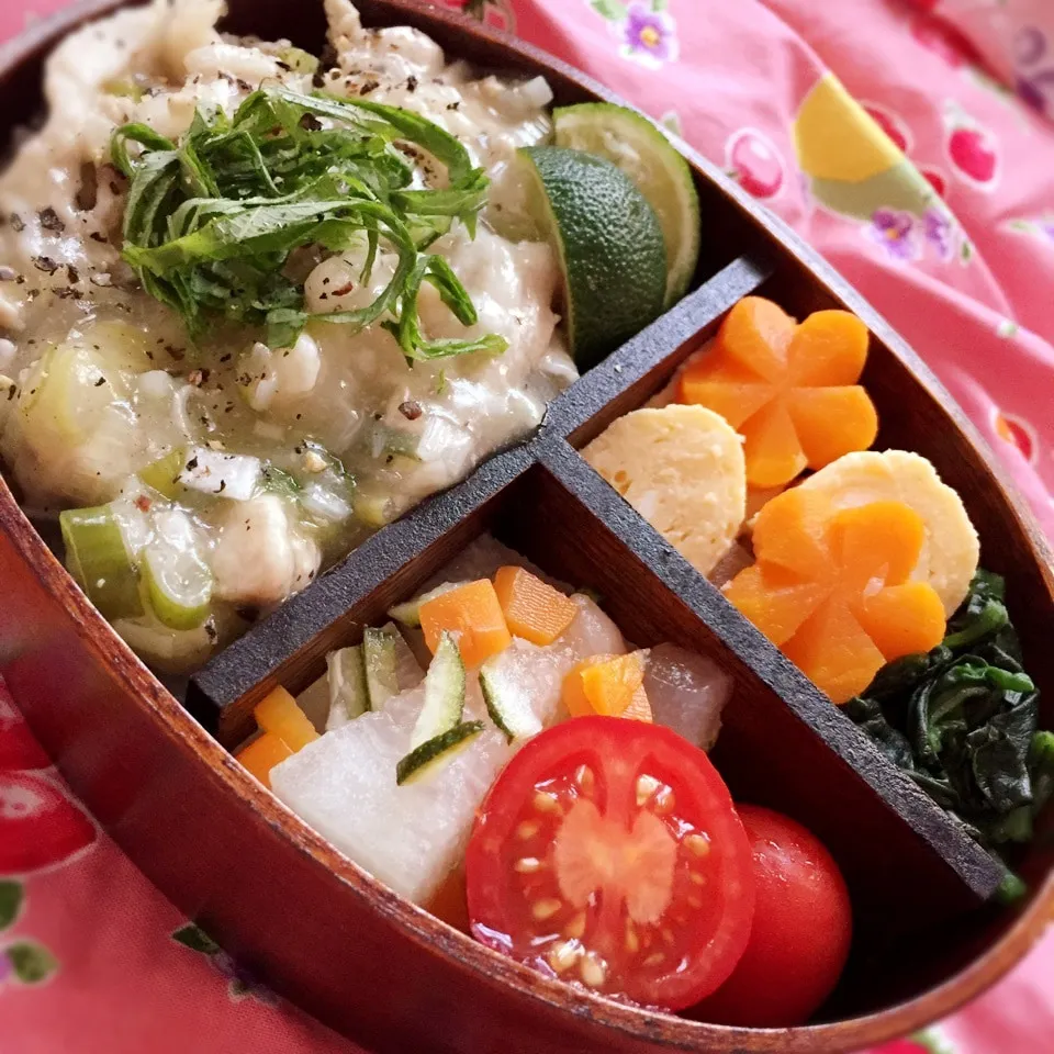 すだち弁当🍱すだち仕立てのネギ塩豚丼と冬瓜のすだちマリネ|Yumiko Ozakiさん