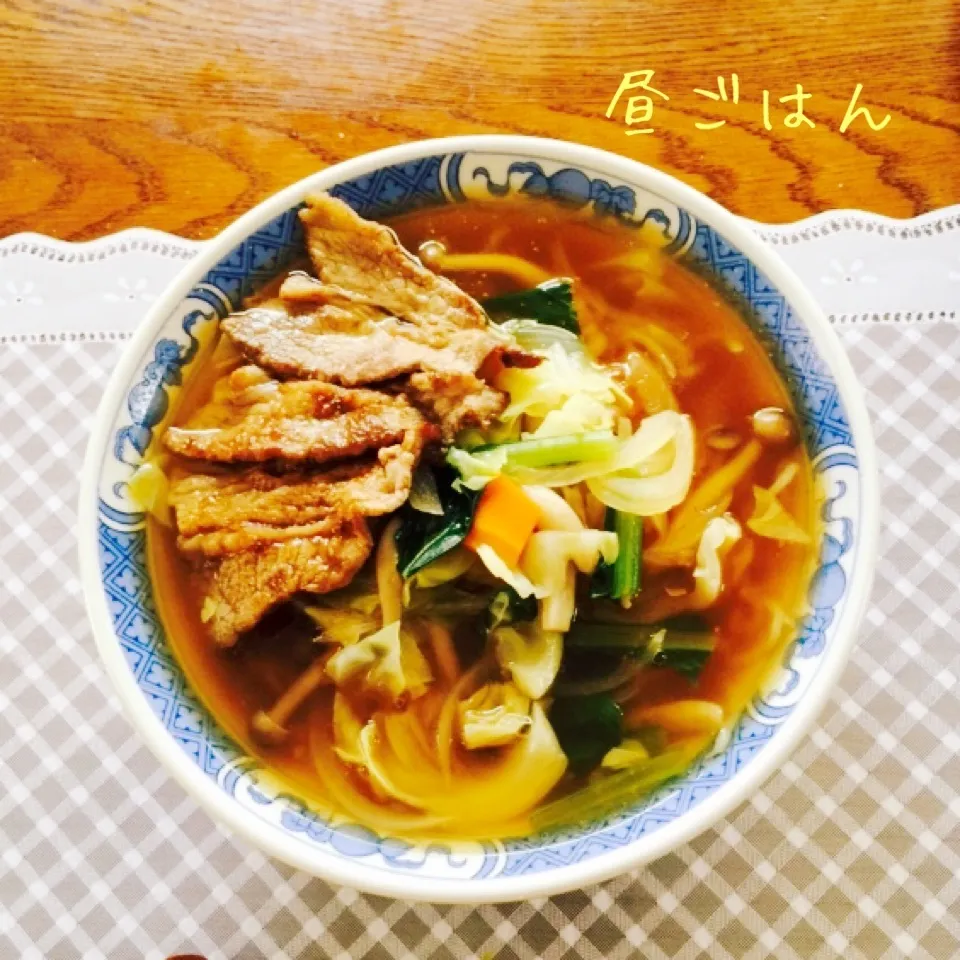 野菜たっぷり醤油ラーメン|yakinasuさん