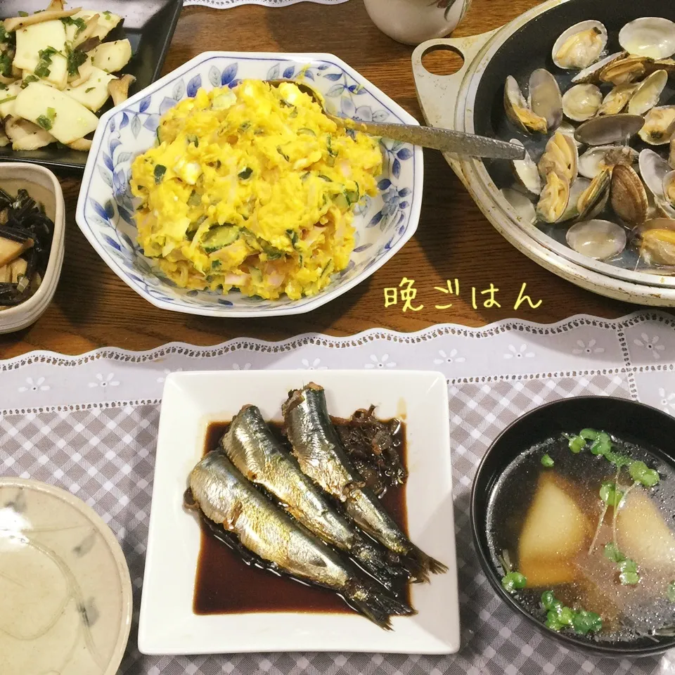 イワシ生姜煮、アサリワイン蒸し、南瓜サラダ、餃子スープ、|yakinasuさん