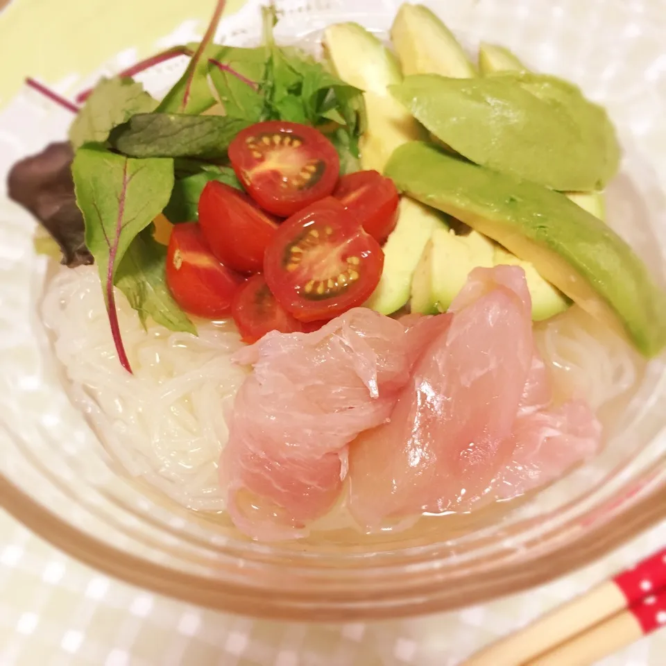 生ハムとアボカドのレモン冷麺|Yumiko Ozakiさん