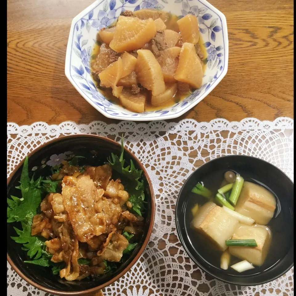 味噌豚丼、吸物、大根煮|yakinasuさん