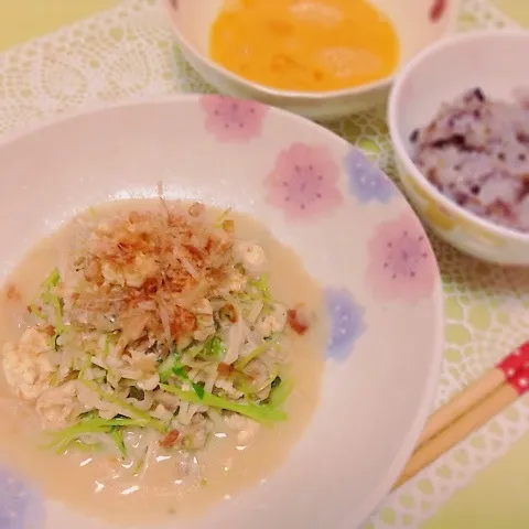 豆腐でカサ増しヘルシー満腹♥卵で食べる豆苗と豚肉の柚子胡椒炒|Yumiko Ozakiさん