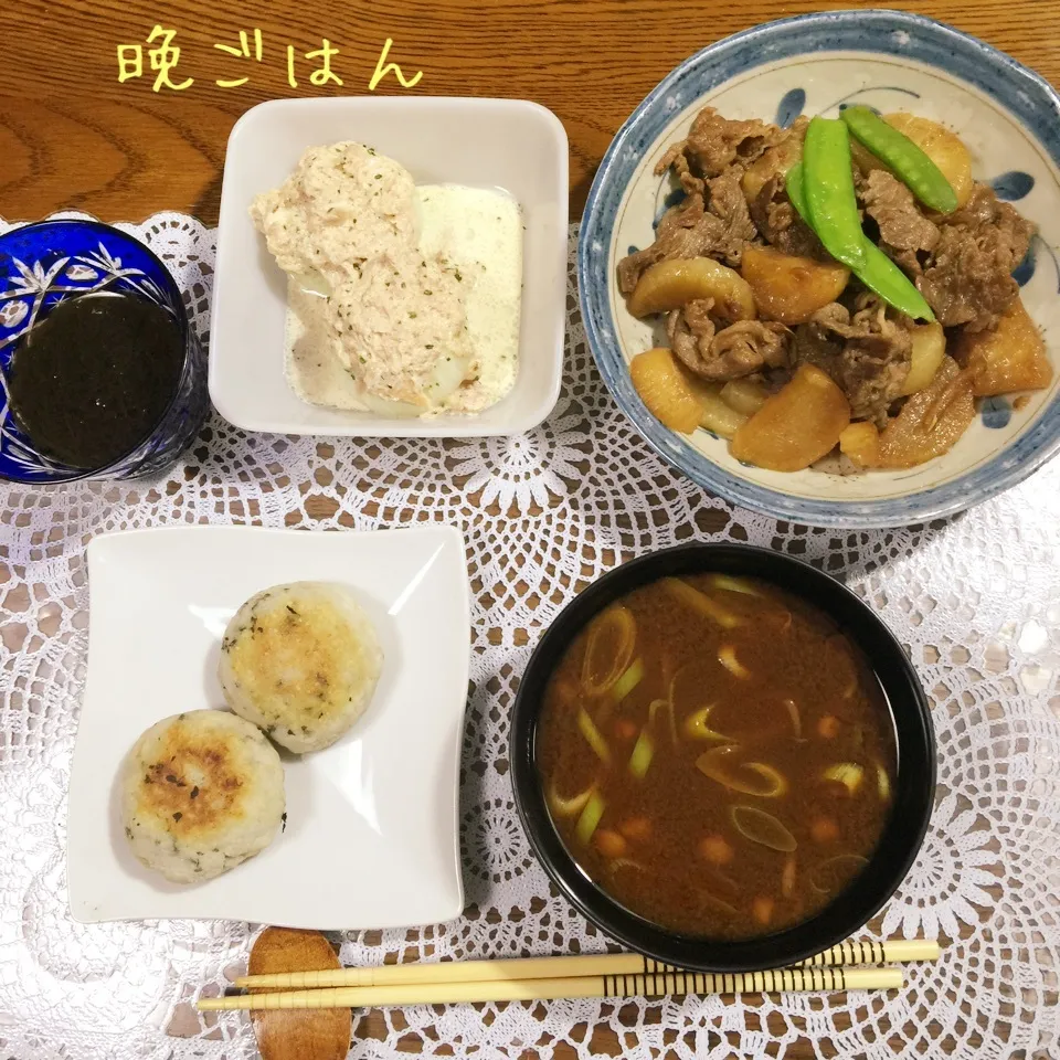 Snapdishの料理写真:大根と牛肉の煮物、新玉ねぎツナソース、里芋チーズ餅、モズク|yakinasuさん