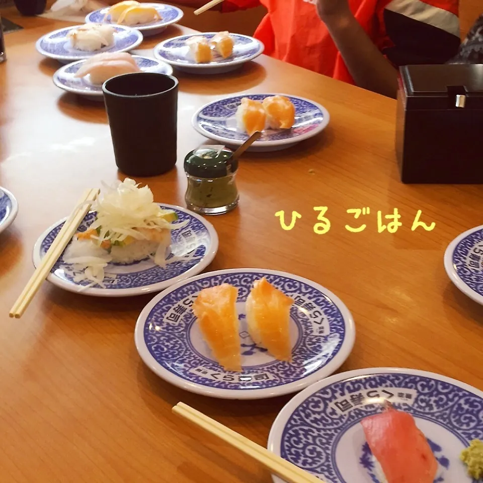 孫たちの希望で100円寿司へ|yakinasuさん