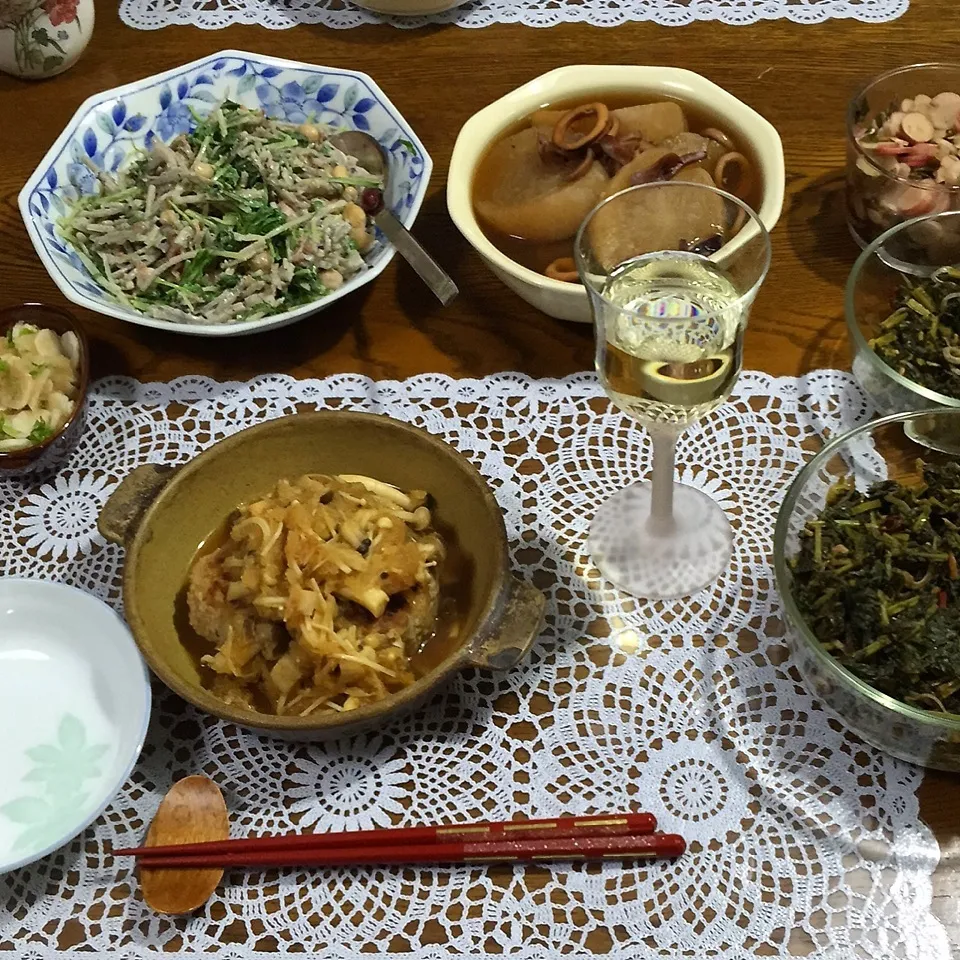 豆腐入りハンバーグキノコおろしソース、牛蒡と豆と水菜サラダ|yakinasuさん