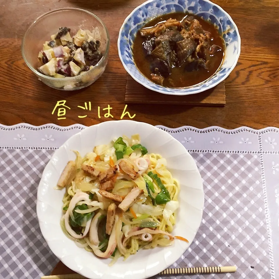 Snapdishの料理写真:塩焼きそばイカ、茄子味噌煮、薩摩芋サラダ|yakinasuさん