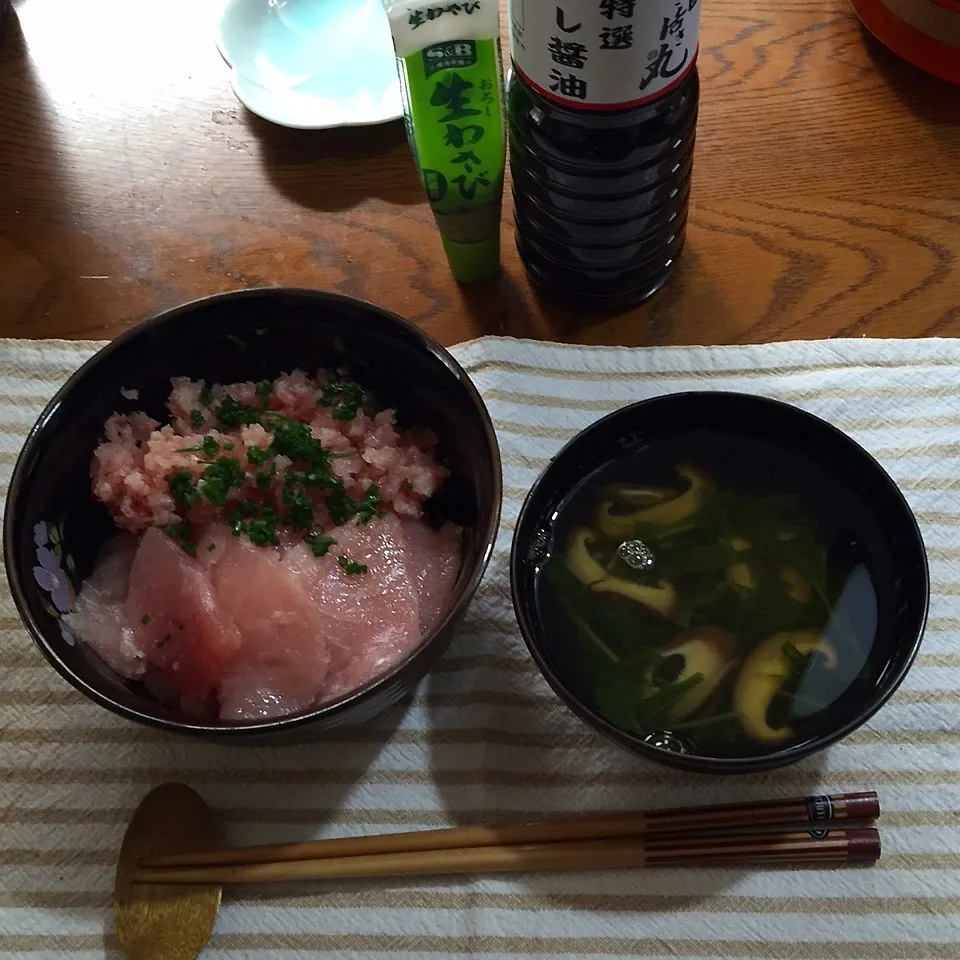 Snapdishの料理写真:鮪丼、おすまし|yakinasuさん