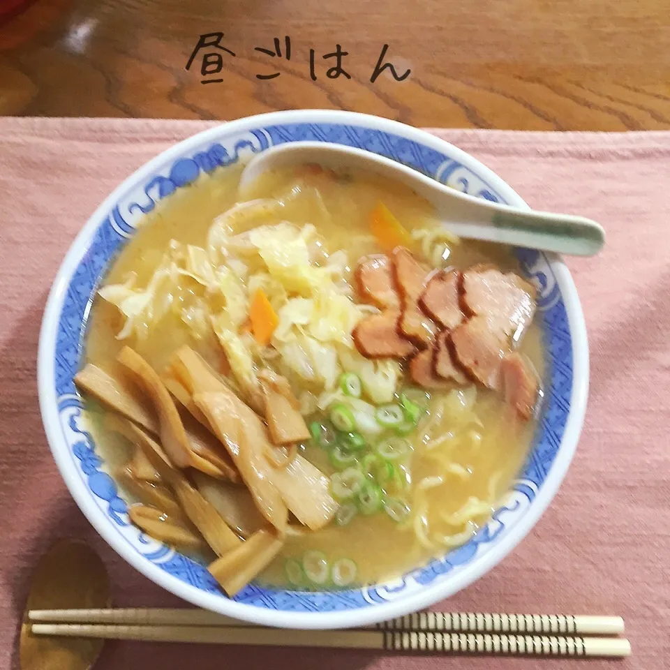 味噌ラーメン、焼き豚とメンマのせ|yakinasuさん