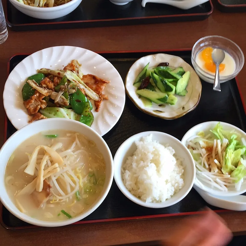 回鍋肉、胡瓜和え、豚骨ラーメン|yakinasuさん