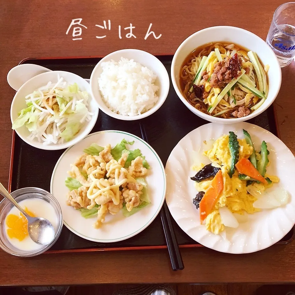 Snapdishの料理写真:鶏天マヨ、ゴーヤ卵炒め、台湾冷麺、大根サラダ、杏仁豆腐|yakinasuさん