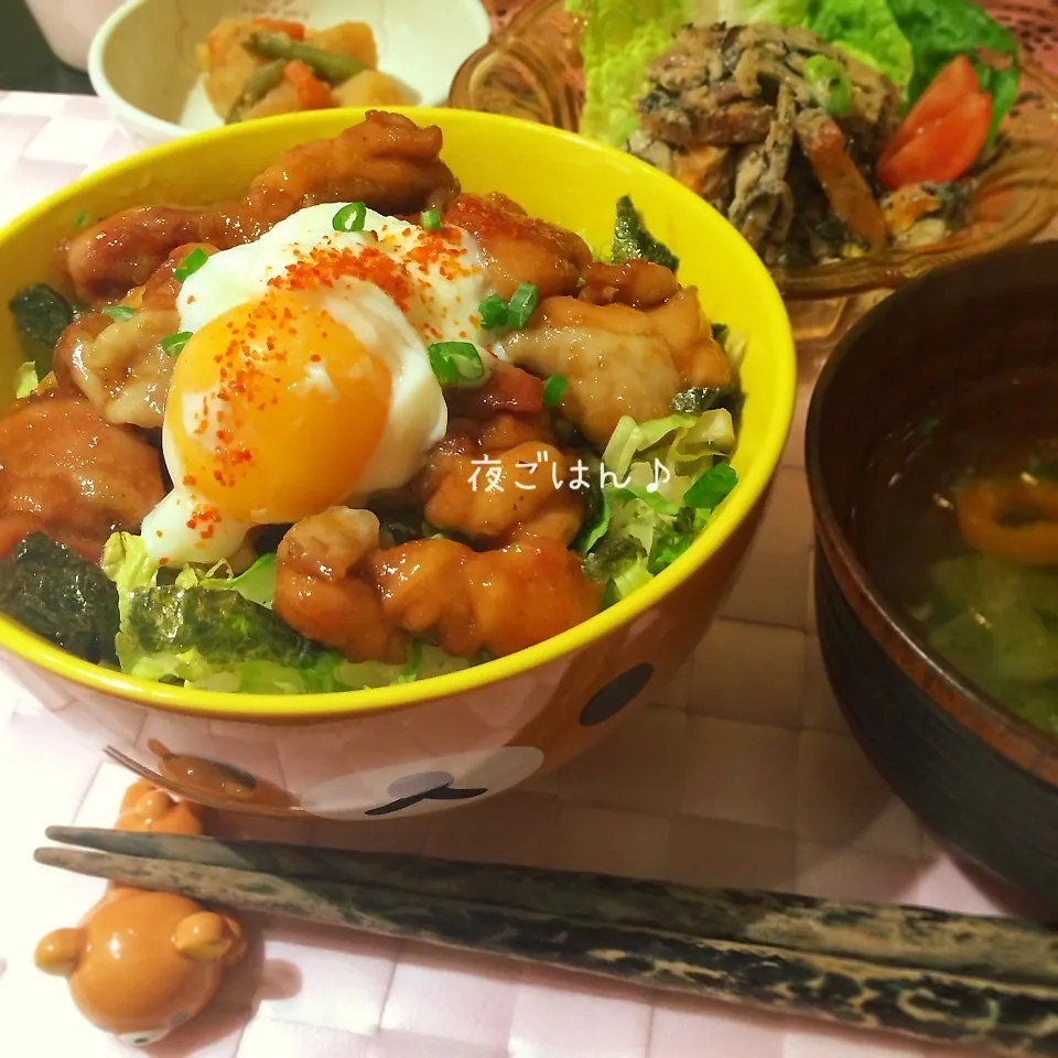 夜ごはん♪照り焼きチキン丼♡温玉のせ♡|rさん